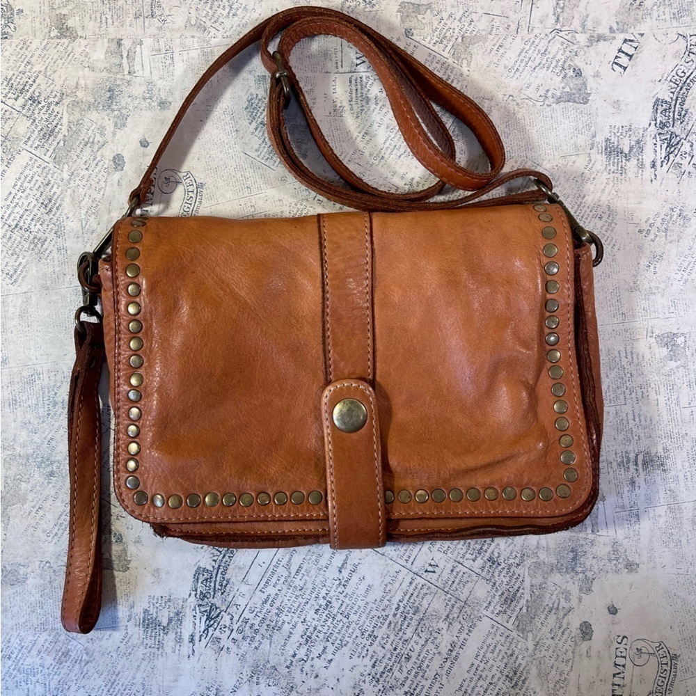 Vera Pelle Made in Italy leather crossbody/wristlet  bag